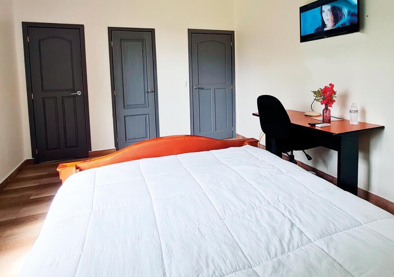 Hotel Cocoview, Bar & Restaurante Вайе ди Анхелес Екстериор снимка